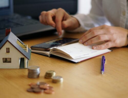 Davek na dedovanje v Sloveniji: koliko znaša, kdo ga plača in kako ga izračunate (vključen kalkulator)